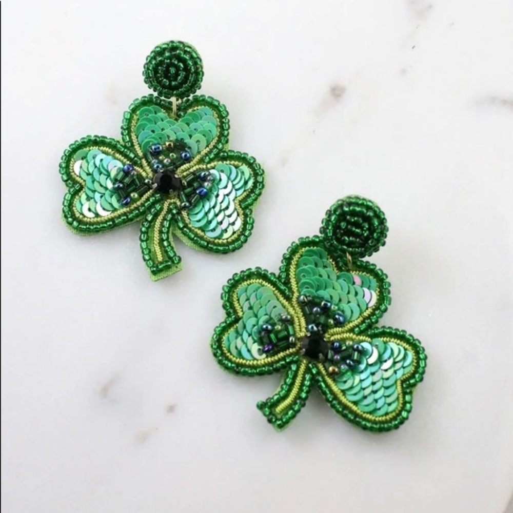 Beaded shamrock earrings